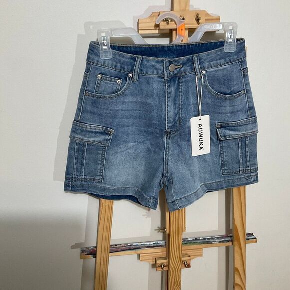Auwuka Pants - Auwuka women’s cargo jean shorts size 2